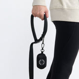 Guinzaglio multifunzione 4-in-1 a mani libere e porta-sacchetti – Nero